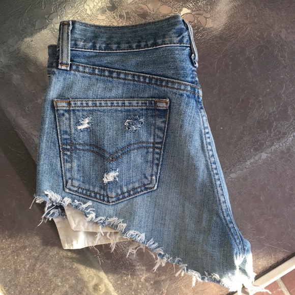 Vintage Levi’s Cut-offs - Picture 5 of 7
